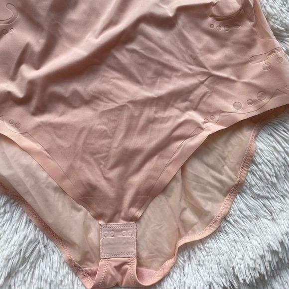 SPANX Haute Contour Deco Sweetheart Pink Panty Bodysuit 38C - Picture 7 of 10